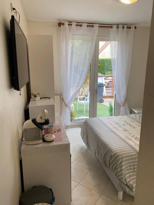 Chambre Avec Entree Independante Situation Ideale Serris Exterior photo