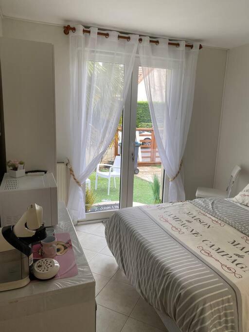 Chambre Avec Entree Independante Situation Ideale Serris Exterior photo